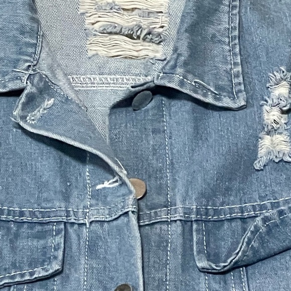 Aieryiyi Distressee Denim Jacket with Patches - Picture 7 of 8